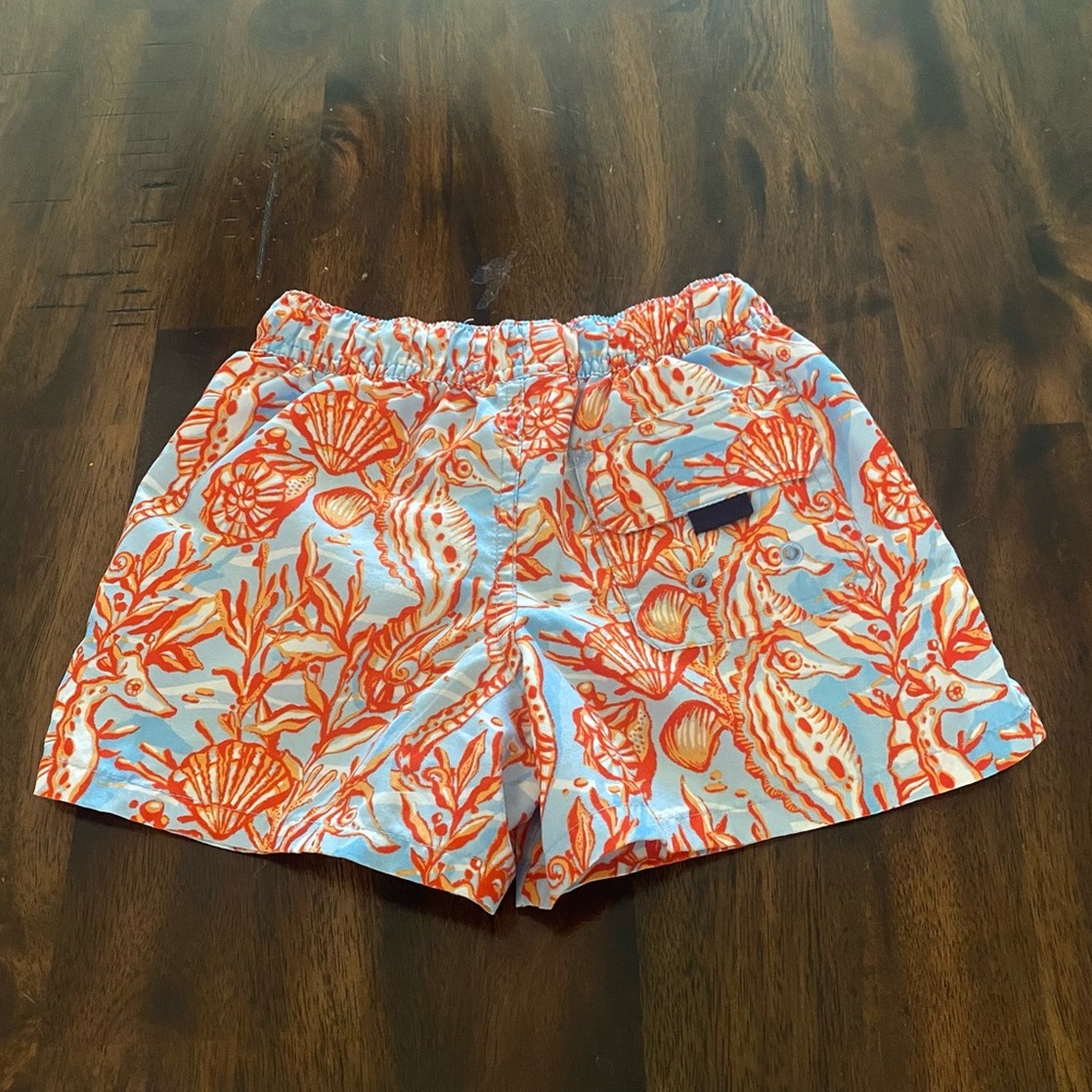 Vineyard Vines Orange and Blue Sea horses and shells Boys swim Trunk - Picture 4 of 8